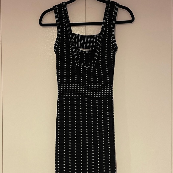 WOW COUTURE - Picture 2 of 3